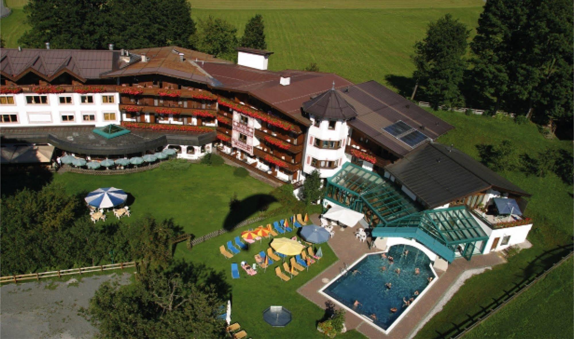 Erlebnishotel Kitzbuehler Horn Oberndorf in Tirol Eksteriør bilde